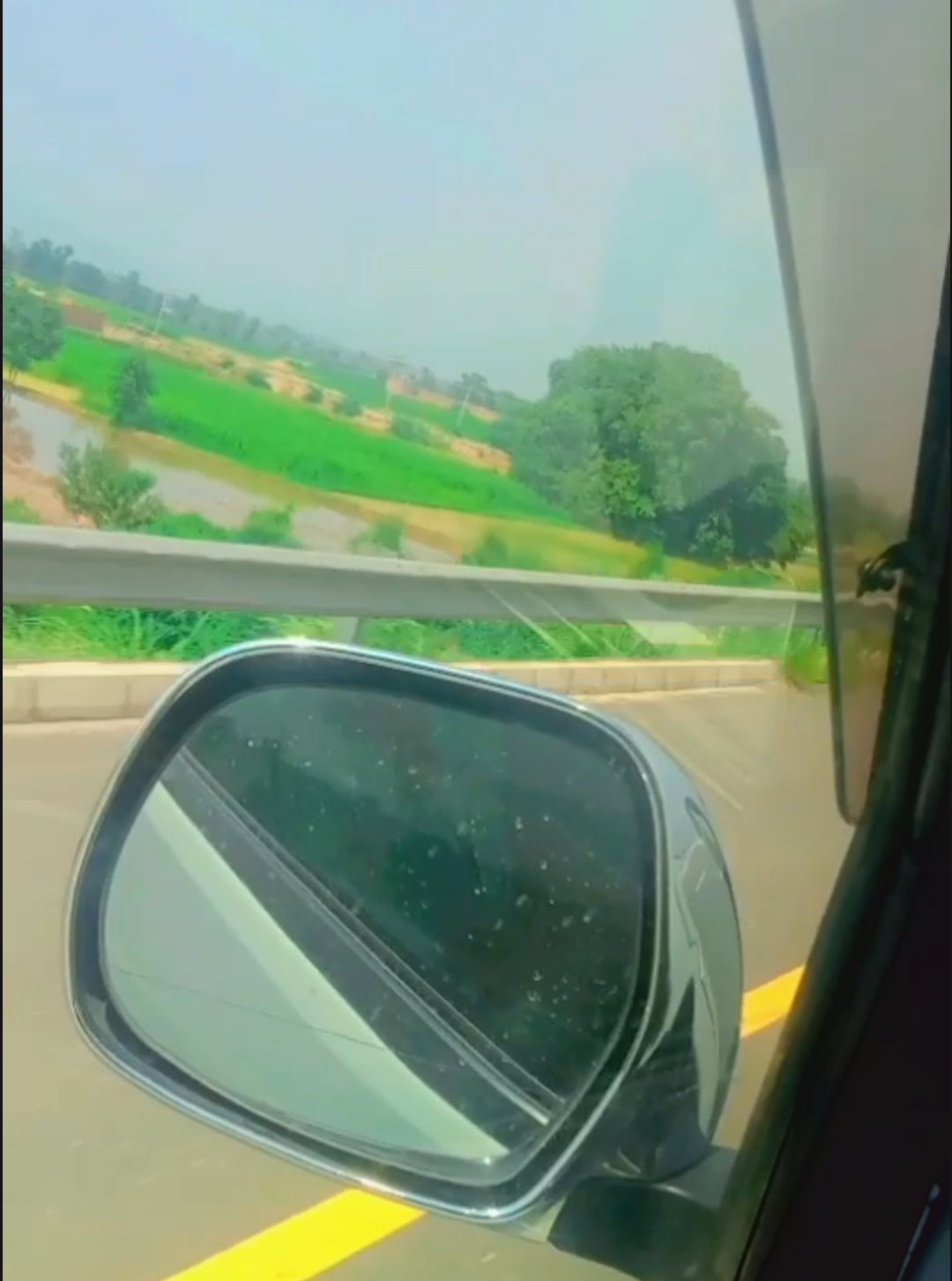 سفر کی کہانی میں ہر منظر نیا ہے، پر تیرا سایہ کہیں بھی تو بدلا نہ ہوا #mood #vibes #fypシ #viral #trendingsong #trending 