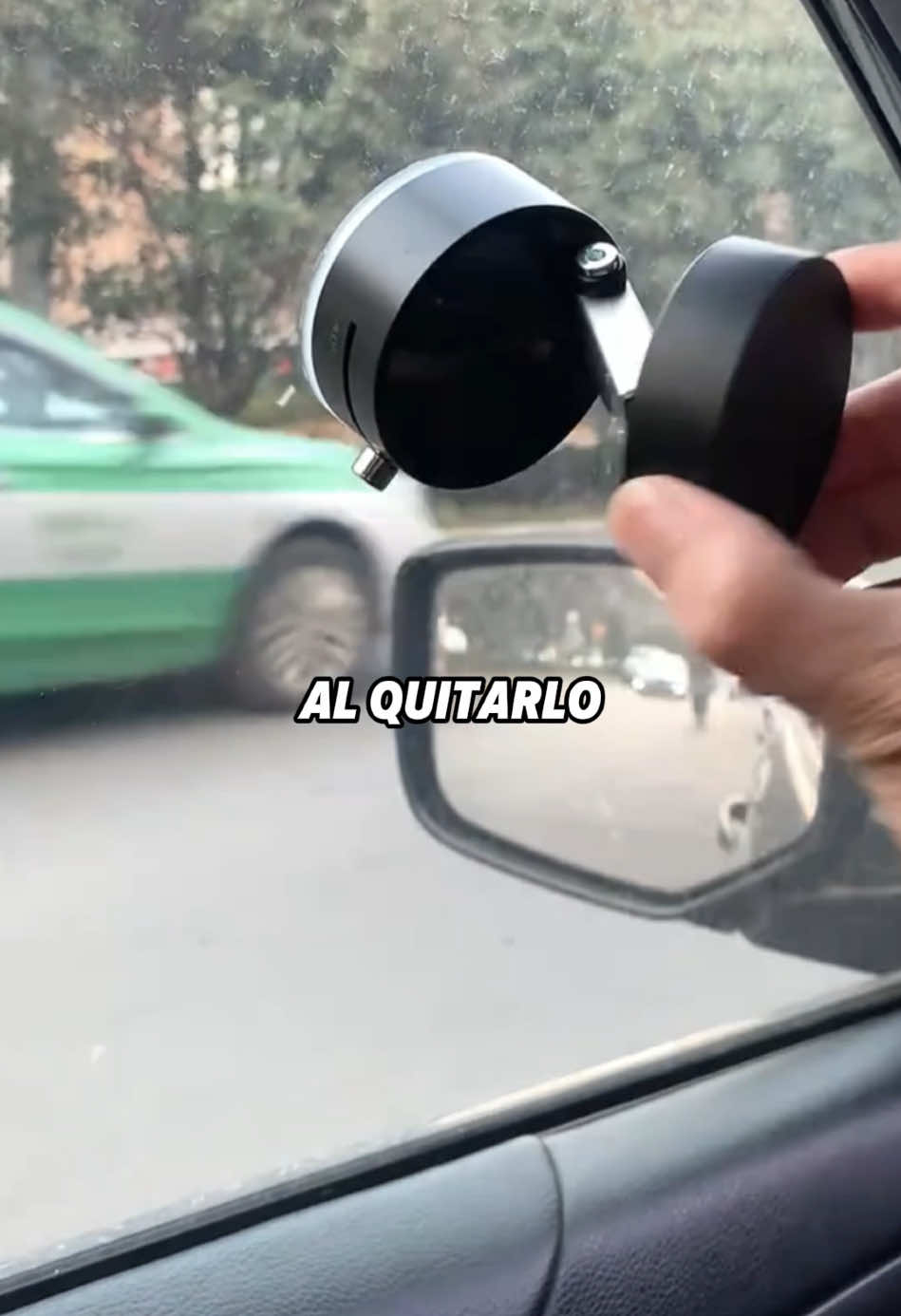 Este soporte de vacío tiene una fuerte adsorción y admite un ajuste de múltiples ángulos. #Soporte de vacío#vacío#Soporte para teléfono móvil#Conducción de mercancías #LifeHack#tiktokshop#fyppp