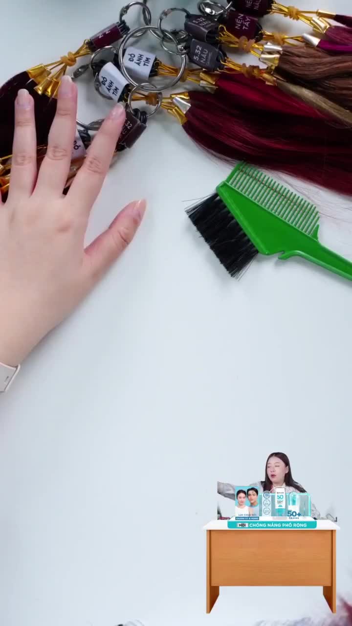Nhuộm Nâu Ánh Đỏ, kết hợp màu 7.65 & 5.32 ✨️ #garnier_vn #garnier #goclamdep #reviewlamdep #muataitiktokshop #nhuomtoc #nhuomtoctainha #haircolor #garnierhaircolor #tiktoklive #tiktoklivestream 