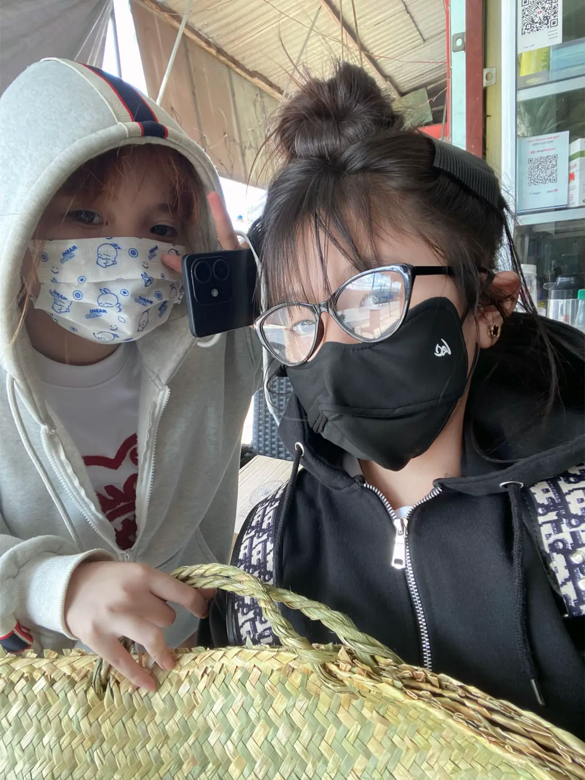 của cải giống như nước biển,càng uống nhiều chúng ta sẽ càng thấy khát hơn,và danh tiếng cũng tương tự như vậy.#ni0910 #xh @tii ne 