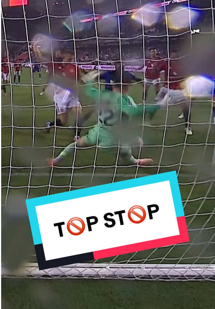 Tom Heaton with the BIG save 💪⛔️
