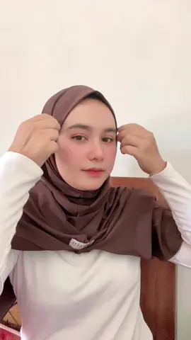 cantik banget hijab nya kan 😍#CapCut #4upage #pyf  cek keranjang bawah ya 😁