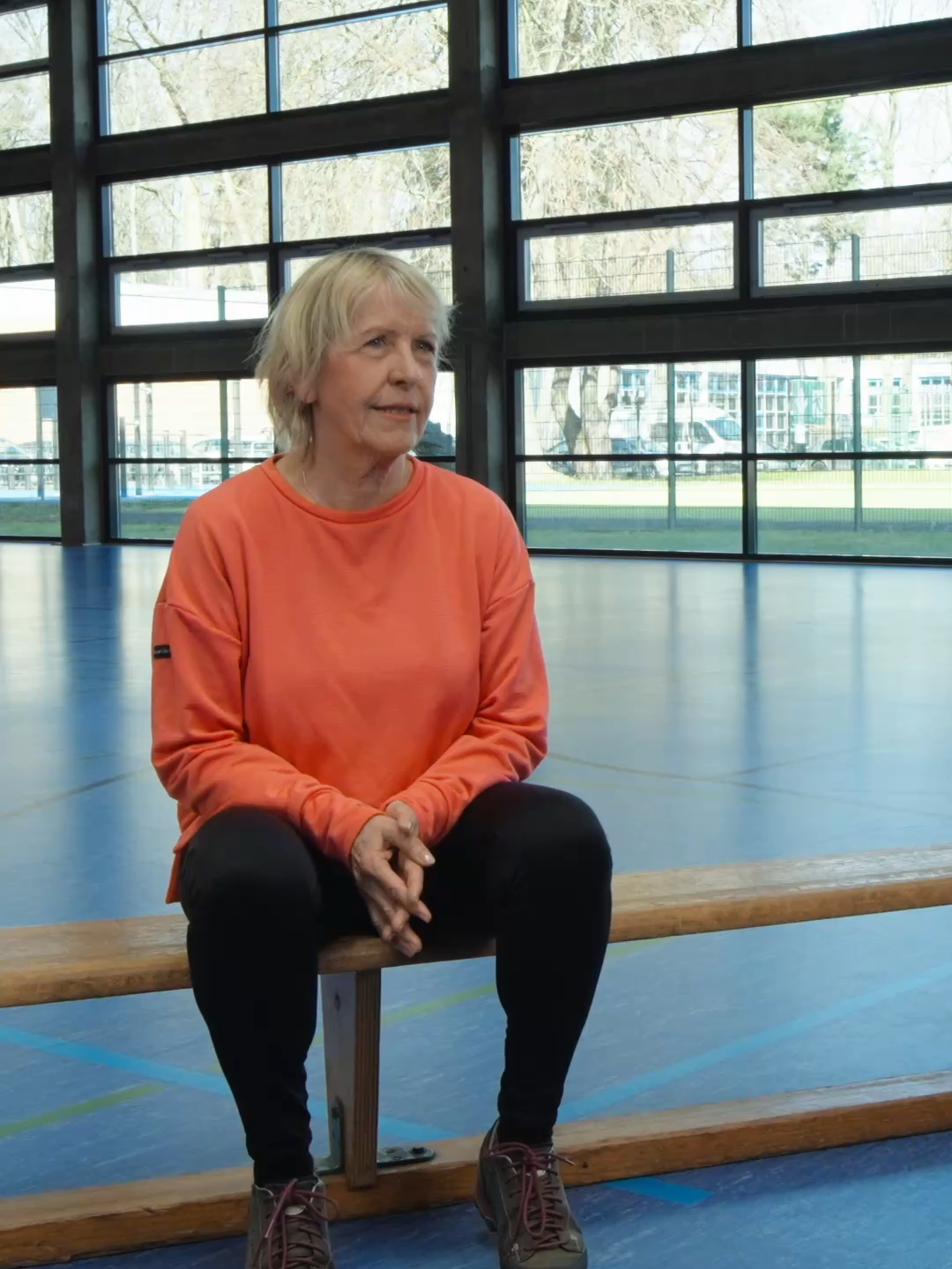 Eva ist Teil einer spannenden Studie, die wir gemeinsam mit der Deutschen Sporthochschule Köln durchführen. Ihr Ziel: Fit bleiben – körperlich und geistig 💪🧠 Mit dem ICAROS Guardian trainiert sie nicht nur ihre Balance und Muskulatur, sondern auch ihre kognitiven Fähigkeiten, um dem Älterwerden aktiv entgegenzuwirken. 👉 Ein Training für Körper und Geist. #spohoköln #trainwithicaros #balance #icarosguardian #fitness #icaros