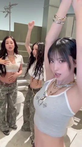 TWICE❤️‍🔥 #jihyo #momo #chaeyoung #twice #once #kpop