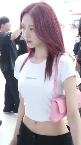 #kpop #itzy #yuna #fyp 