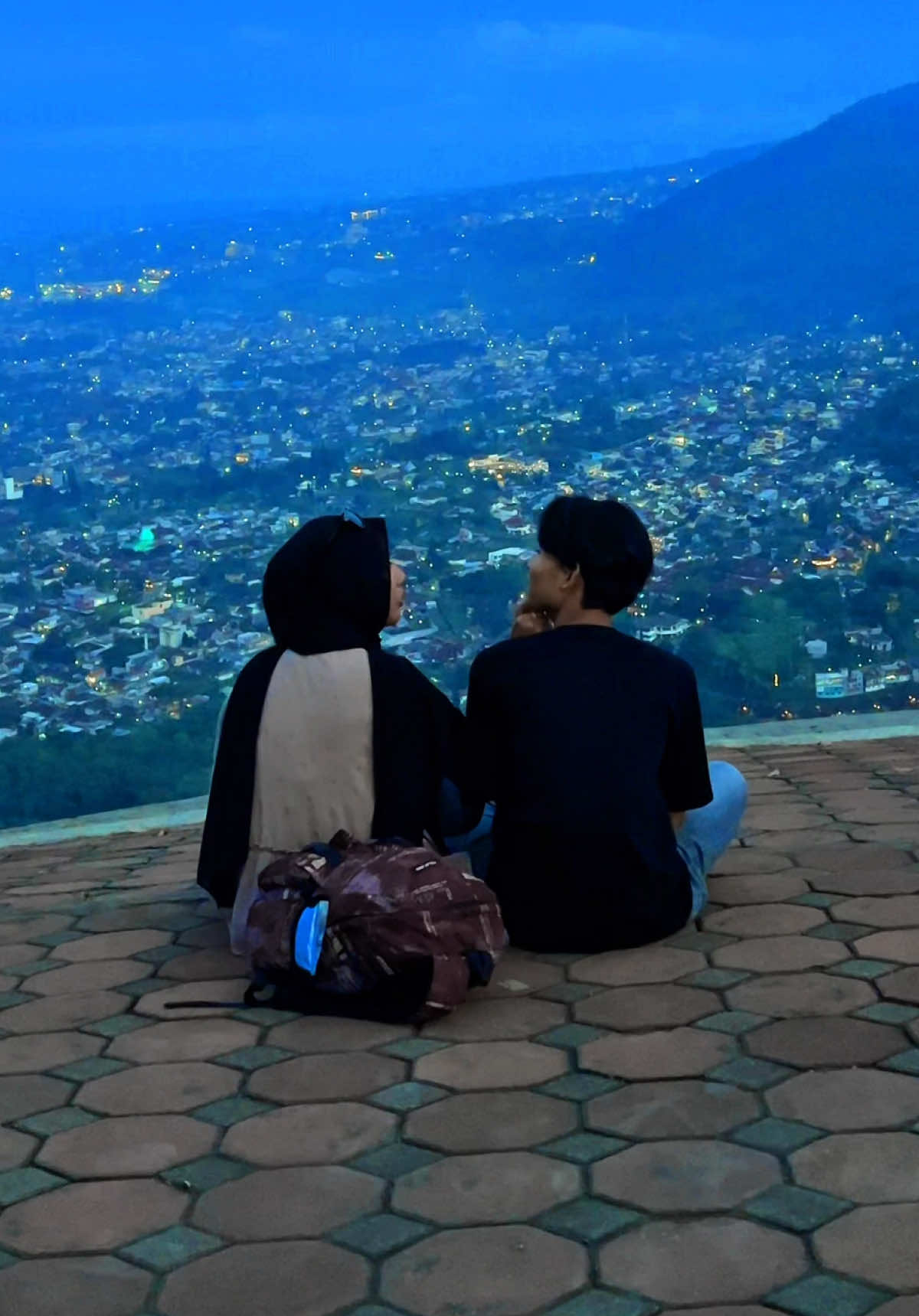 Langit dan Bumi dadi saksine dek..🥰 #paralayangbatumalang #gunungbanyak #tamanlangit #wisataalam 