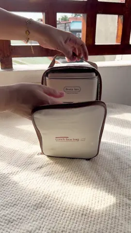 Ang ganda ng kulay at sa mga naghahanap ng ligth weight na baunan eto na yun #lunchbox #stainlessSteel #withthermalbag 