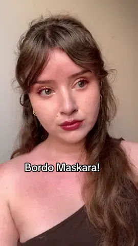 Maskara tüm gün asla akma dökülme yapmadı. Bayıldımm!!! Direkt stoklicam dün gören herkes maskaramı sordu 🌝 reklam değil @Gratis  #beaulis #beaulisfun #burgundy 