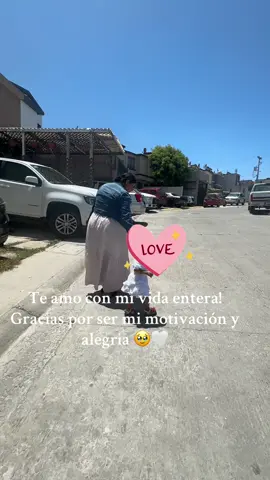 Te amo mi chiquita! 🥹🩷 #MomsofTikTok #mamaprimeriza💜💓 #latinatiktok #momanddaughter #christiangirl #christianmomsoftiktok 