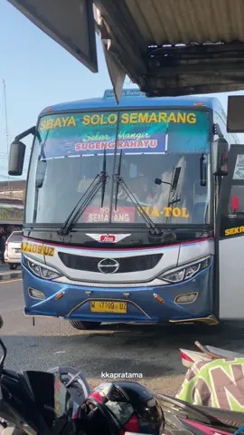 pernah viral pada masanya👻🚀#sugengrahayu #sumbergroup #sugengrahayubus #bismillahfyp 