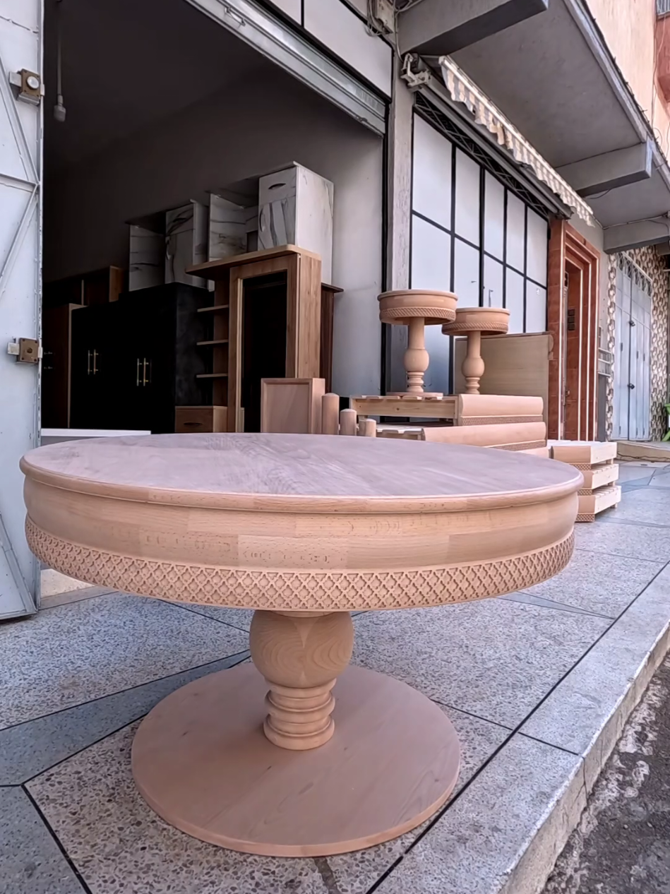 طاولة دائرية مصنوعة من خشب اللطر  #homeimprovement #forsale #roomforrent #outdoorgear