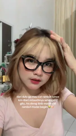 apa next lunox ya… #v#vvvukuup#peekabooa#ashblondes#smokeyashc#catrambutsendirib#blachingmirandashorthair 