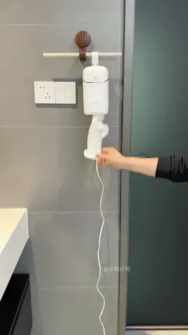 Máy sấy quần áo gấp gọn, đi chơi đi du lịch nhà nào cũng nên có nhe