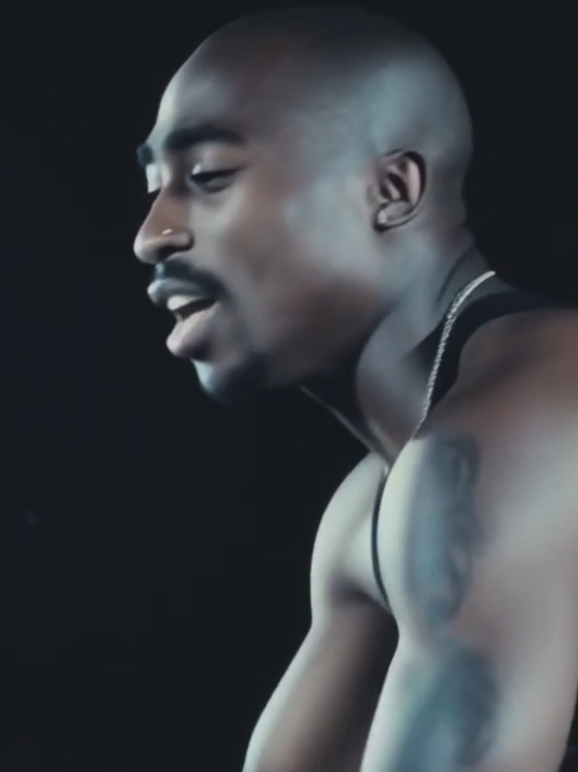 #creatorsearchinsights Tupac Shakur, the king of the West Coast 🔉🔥🔥🕊 #tupac #2pac #makaveli #thuglife #outlaw #westside #westcoast #shorts #goviral #fypage #song #hippopculture #foryourpage #losangeles #colifornia #keşfet #öneçıkar #music #viralvideo #rap #hippop 