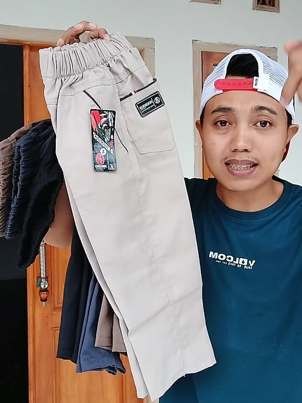 Celana panjang anak laki-laki paket hemat. jangan sampai kehabisan stok ambil di keranjang #celanaanak #celanapanjanganak #celanachinosanak 