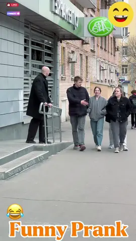 Funny prank 😂 #scareprank #scarecam #scared #scarytiktoks #for #foryou #funny #funnyvideos #funnytiktok #funnymemes #hahahaha 
