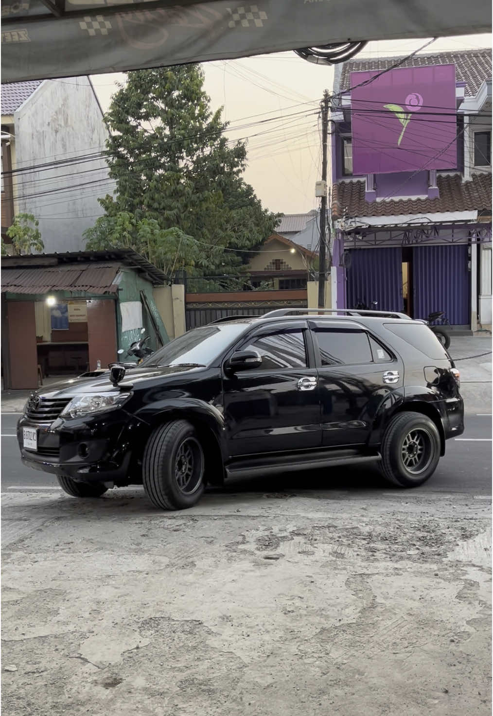 JDM Look on Toyota Fortuner with BOROKO BLY01 HSR Ring 17 ! #hsrwheel #toyotafortuner  #fortunervnt 