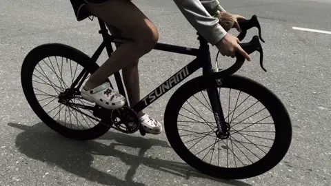 Street.   #? #fyp #cyclist #fixedgear #tsunami #potassium #valerielune #譚圓圓 