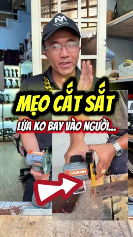 Mẹo cắt sắt để lửa không bay vào người... #anhnamcokhi #xuhuong #review #catmini #hukan  @anhnamcokhi 