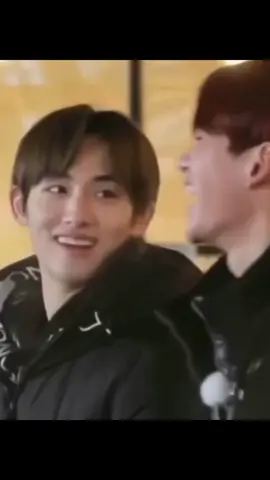 is it a moment that can't be repeated?  #winwin #dongsicheng #lucas #huangxuxi #lucaswong #wayv 