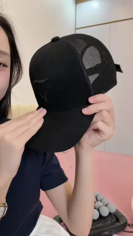 Mũ Lưỡi trai Thoáng khí Da Lộn 