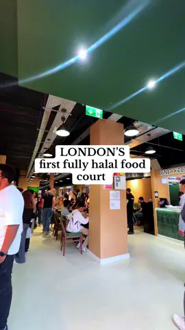 London’s first fully halal food court on Edgware Road 💫 15 vendors 💫 Fully halal 💫 No alcohol 💫 No pork 💫 Prayer space available   💫 A few minutes from the underground station and walking distance from Paddington station too We tried Rice and Roast @flipandsear  @The Taco House  @bunifyuk  @okawarihour @casastreet They also have other vendors like: 💫 @Chicos London  💫 Danube Kebab point 💫 @Tikka Nation  💫 Wicked Fish 💫 Young Wang 💫 Mirch Bazaar  💫 Five Rivers Rotisserie  📍 145-147 Edgware Road, W2 2HR #thefooddistrict #halal #newopening #halalfoodcourt #halalfood #london #edgwareroad #halalduck #birriataco #flipandsear #halalfoodlondon #londonhalalfood