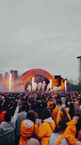 #fyp #foryoupage #fypage #foryou #dj #breakbeat #housemusic #funkot #funkyhouse #djfullbass #djremix #party 