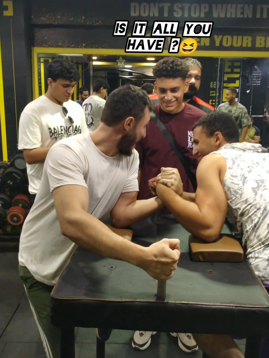 Arm wrestling ❤️❤️ #devonlarratt #nolimits #foryou #fyp #gym #armwrestling #Fitness 