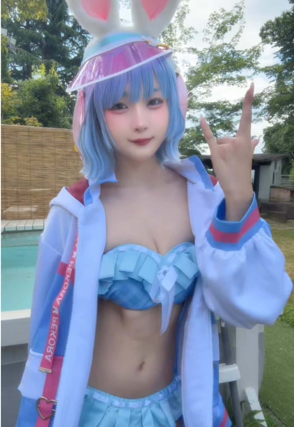 ノリノリぺこちゃん👯‍♀️#ホロライブコスプレ #コスプレイヤー #おすすめ #兎田ぺこらコスプレ #fypシ 