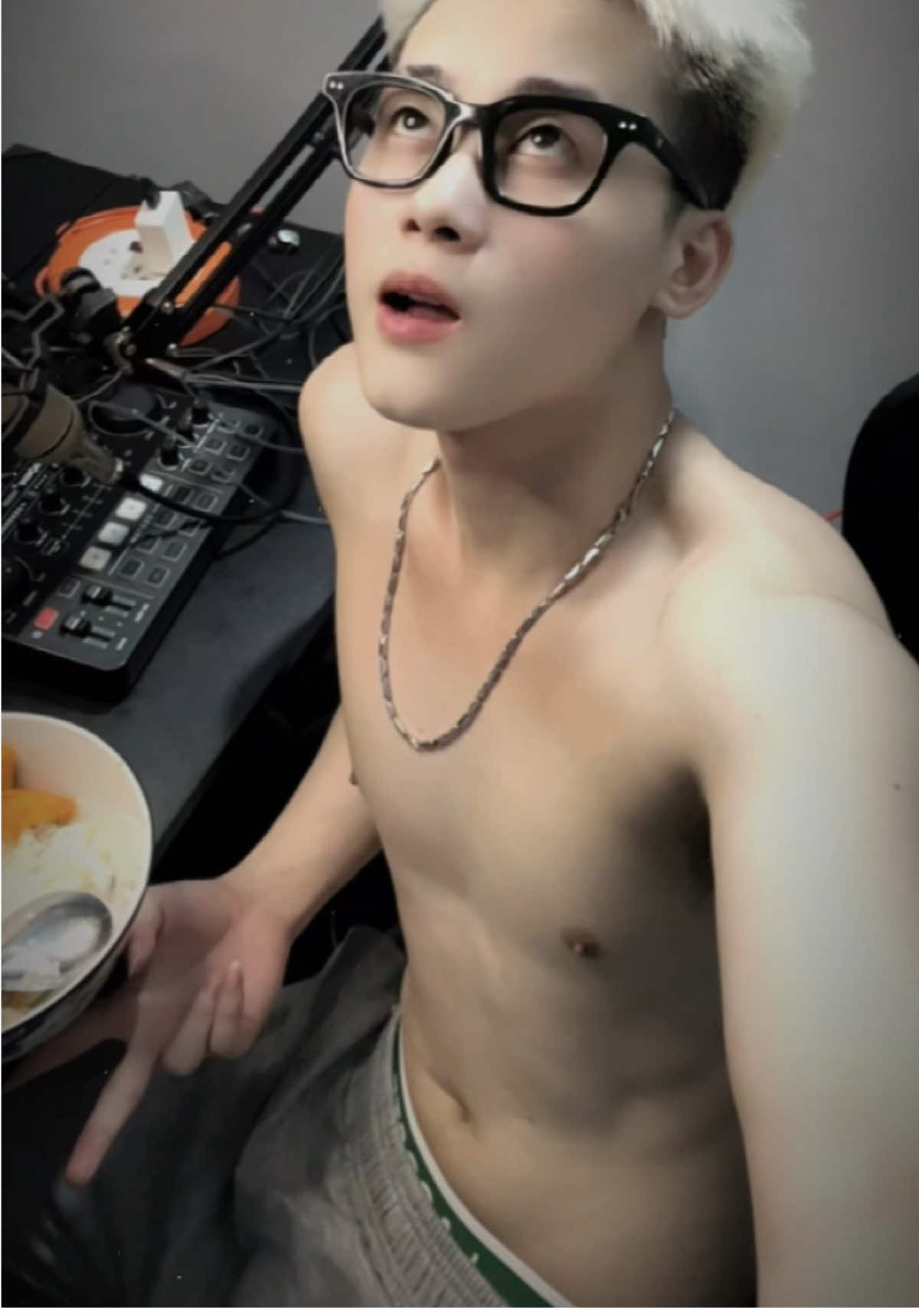 đú trend nhưng không biết nhảy #capcut #kai🍼#xuhuong 