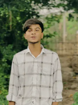 কষ্ট তো তখনি হয় যখন কেউ বুঝার মতো থাকে নাহ 💔😅#foryou #foryoupage #viral #tumar_sifat_ #dadu_sifat_999 #trend #trending #foryoupageofficiall #unfrezzmyaccount #viraltiktok #fyp 