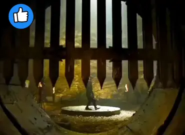 He must fight with 3 big snacks and save his life #clips #shorts #hollywood #video #filme #videoviral #film #viralvideo #trend #cinematic #movie #fight #action 