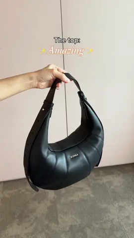💯No matter which angle 😘 #BONIA #fashion #bag #shoulderbag #lianashoulder