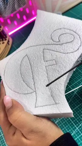 Satisfying And Mind Relaxing Styrofoam ASMR #fyp #asmr #Satisfying #styrofoam #sculpting #cuttingasmr #tiktokasmr #F 