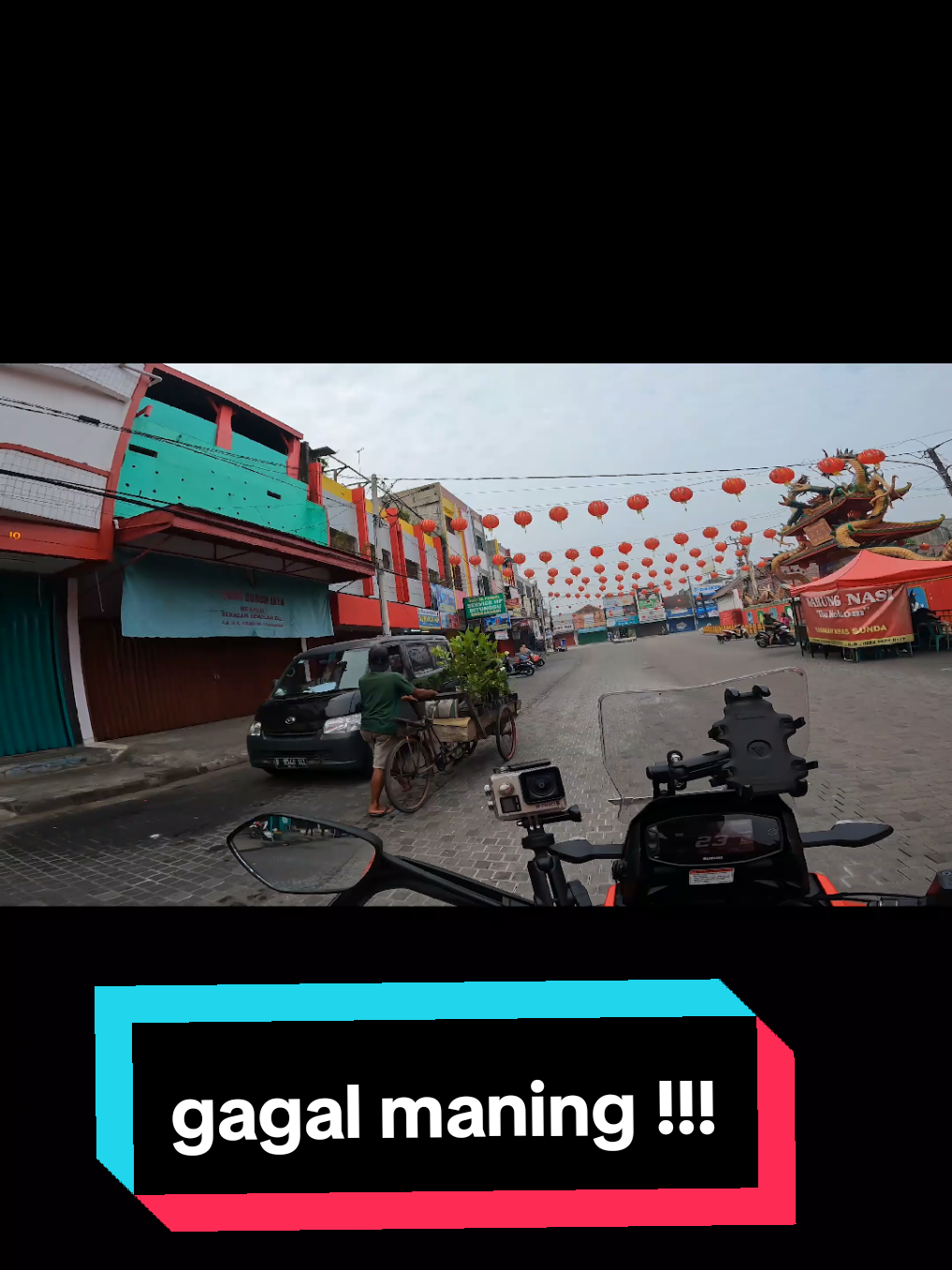jauh jauh ke Karawang, mampir 2 kali tetap gak jodoh buat makanan ini. namanya Cahaya Kopitiam. #motovlogindonesia #motovlogger #indonesia #fypage #fyp #vstrom650 #vstrom250sx #touring #touringvstrom250sx #suzukivstrom250sx #vstrom250sxindonesia 