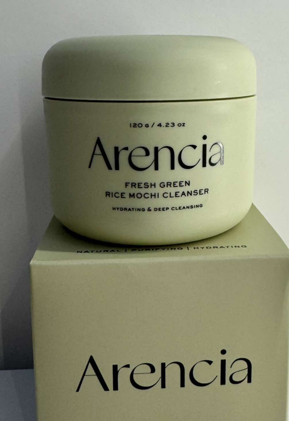 The Arencia Fresh Green Rice Mochi Cleanser is a well-formulated multitasker that blends gentle exfoliation, hydration, and deep cleansing in one package. It's especially suited for those dealing with oil, blackheads, or uneven texture💚 @Arencia @Arencia Influencers  #arenciamochicleanser #arencia #arenciainfluencers #mochicleanser #skincare 