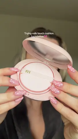 There really is something about a cushion foundation and how it sits on the skin 😍 I love this sm @milktouch US #milktouch #cushionfoundation #koreanmakeup 