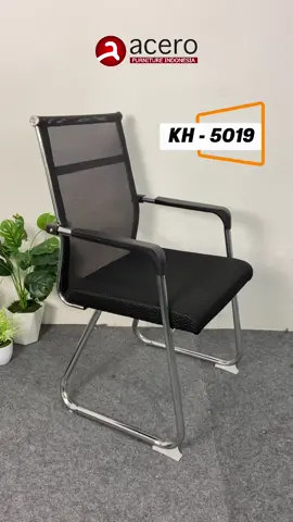 Tanpa roda, tetap nyaman. Kursi hadap cocok buat ruang kerja atau meeting🤩 #kursihadap #Kursikerja #KursiKerjaNyaman #KursiKantor #KursiErgonomis #Kursihadap #InteriorKantor #acerofurnitureindonesia #acerofurniture #furniture #furniturekantor #furnituresurabaya #surabayafurniture #harmonirumahdankantor #xybca 