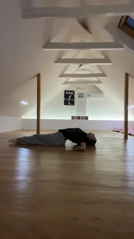 #contemporary #artdance #dance #dancer #contemporarydance #billieeilish #whenthepartysover 