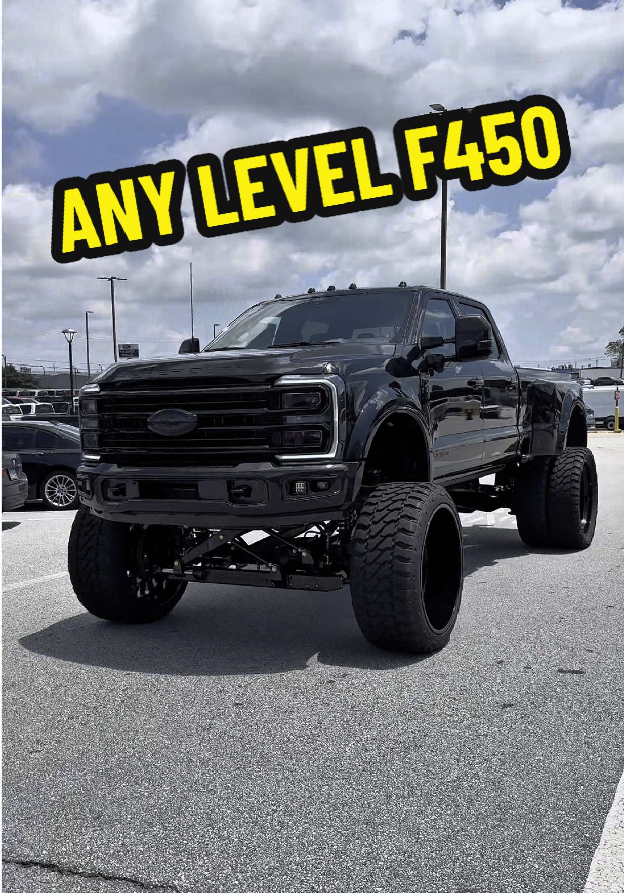 Our BIGGEST F450 Reserve Edition Ever! Now available at Akins Ford. #wildwillies #akinsford #realdealneal #f450 #anylevel #kingranch @anylevellift @jtxforged @alumiduty @blake.h97