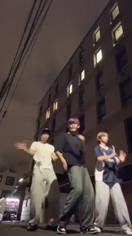 流石に可愛い流行りそう❕☀️dc: @こたぴす #dance #05 #fyp 