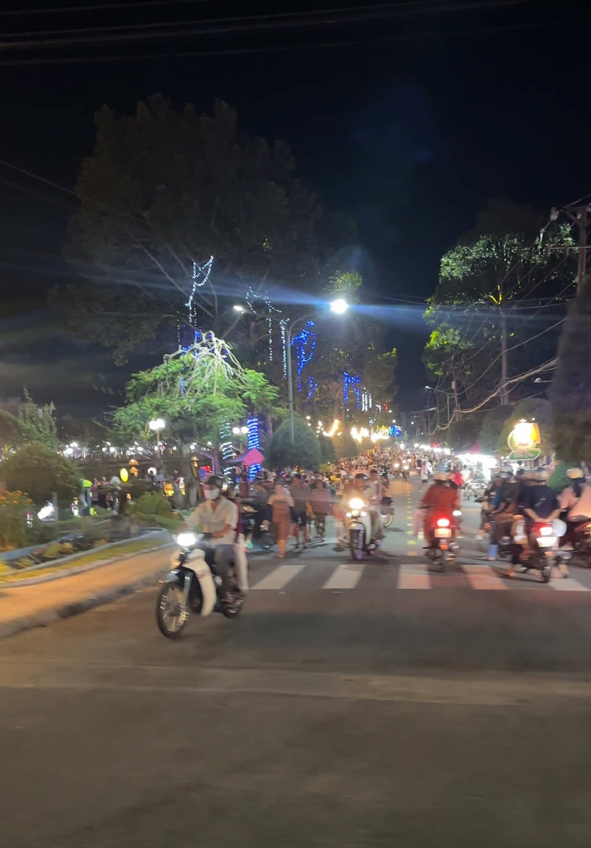 Đám giỗ Cao Lãnh Hôm Nay Quá Đông Luôn☺️#xuhuongtiktok #thaonguyenn246 #66đồngtháp #viral 