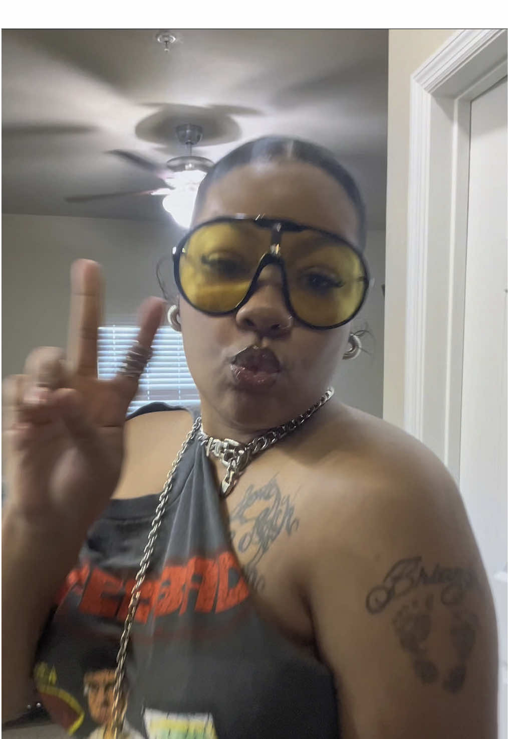 Graphic tee tutorial ❤️#outfitinspo #outfitideas #graphicteedesign #DIY #diyprojects #graphictshirt #outfitoftheday #OOTD #outfitinspiration #concertoutfit #concertootdinspo 