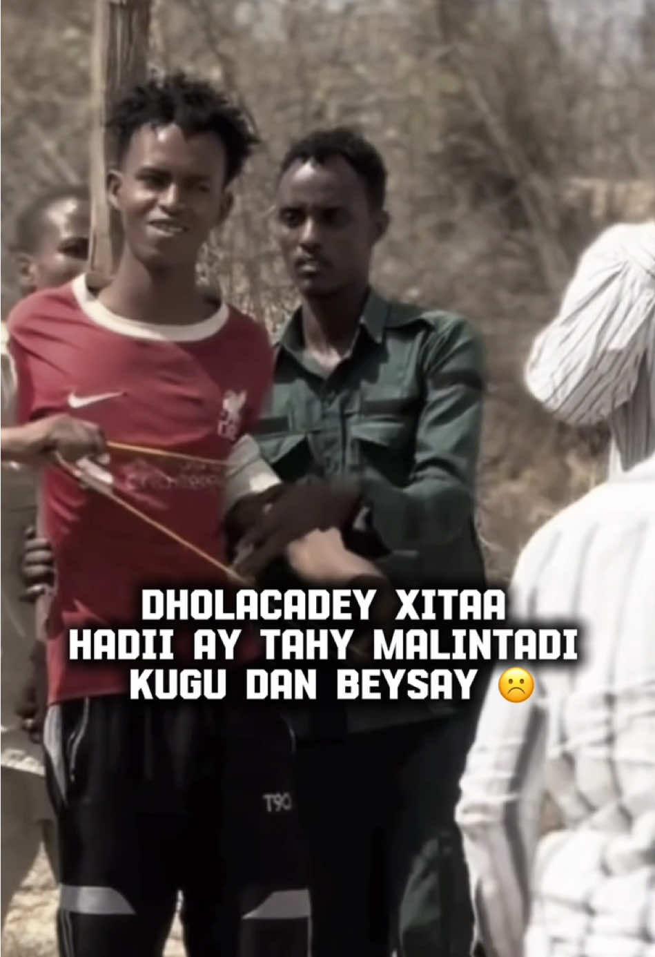 Fake smile 🗣️☹️#somaliatiktok #smile #fakesmile #foryoupage 