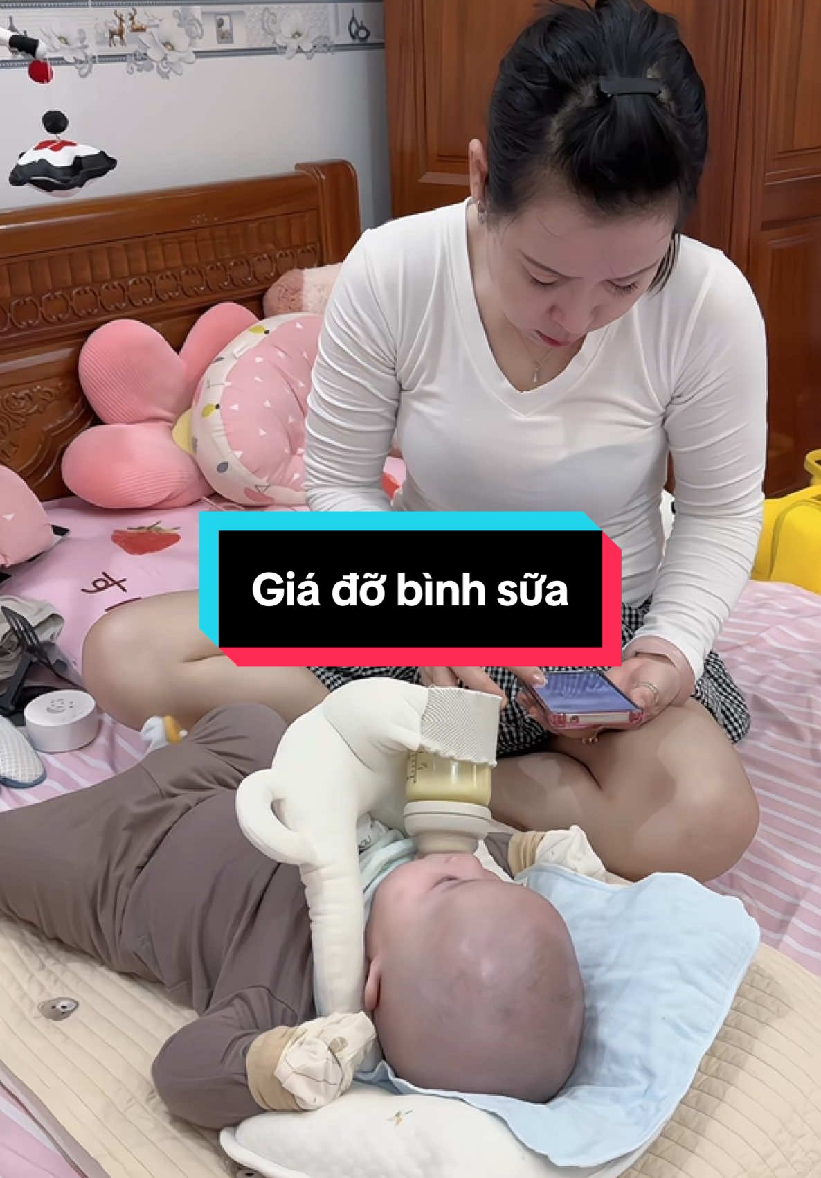 1 thứ giúp mẹ bỉm chăm con nhàn hơn #embe #embe🐍2025 #gốiđỡbìnhsữa #xuhuongtiktok #trending 