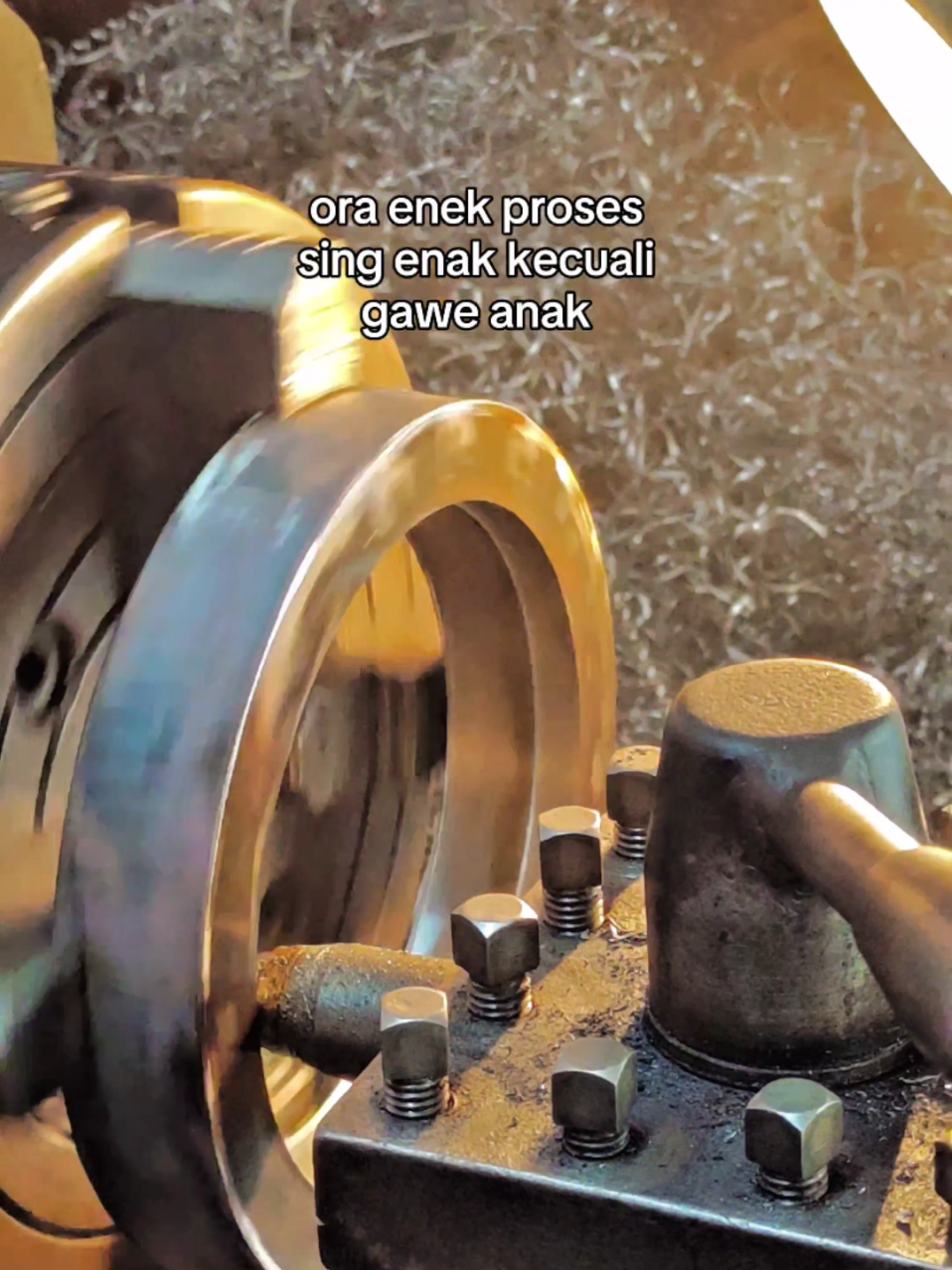 😱 #bengkelbubutsidoarjo #bengkelbubut #matrasrubber #fyppppppppppppppppppppppp 