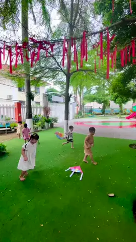 Đi học – là để con khám phá thế giới, kết bạn, học cách yêu thương và lớn lên trong niềm vui.  #tuoithodudoi