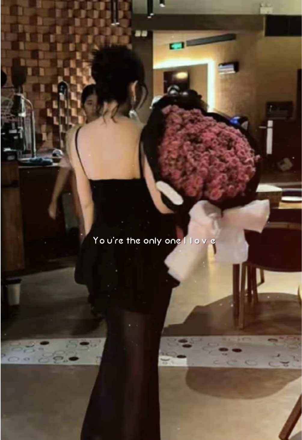 Khách bên shop đu trend Hồng Sofia hot hit mấy ngày qua thành công #hoatuoigiare #bohoa #hoahong #xuhuong #foryou 
