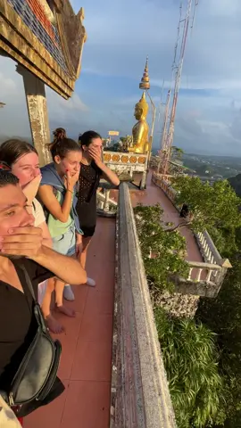 Sympa la Thaïlande 🌴😬🤙  #thailand🇹🇭 #temple #sightseeing #internationalinternship 