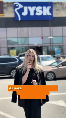 Împreună putem aduce o rază de speranță acolo unde este cea mai mare nevoie. Iulius Mall Suceava se alătură Asociației MGM pentru a sprijini persoanele afectate de furtunile din Broșteni. Donează și tu 🧡. Unde? Camionul MGM - în parcarea Iulius Mall, în fața magazinului Jysk Când? 01 - 07 august Interval orar: 10:00 - 21:00 #iuliusmallsuceava #suceava #mall #doneaza @cndbianca 